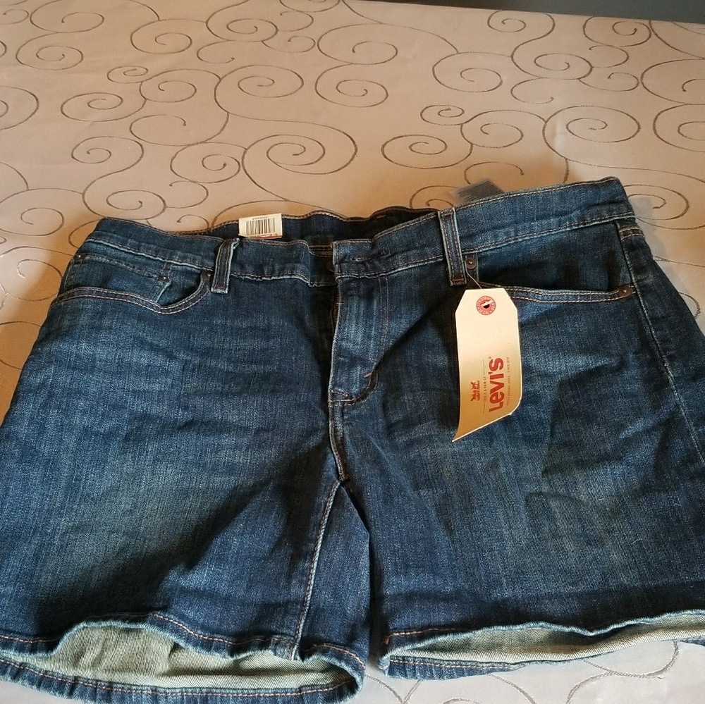 Levi shorts